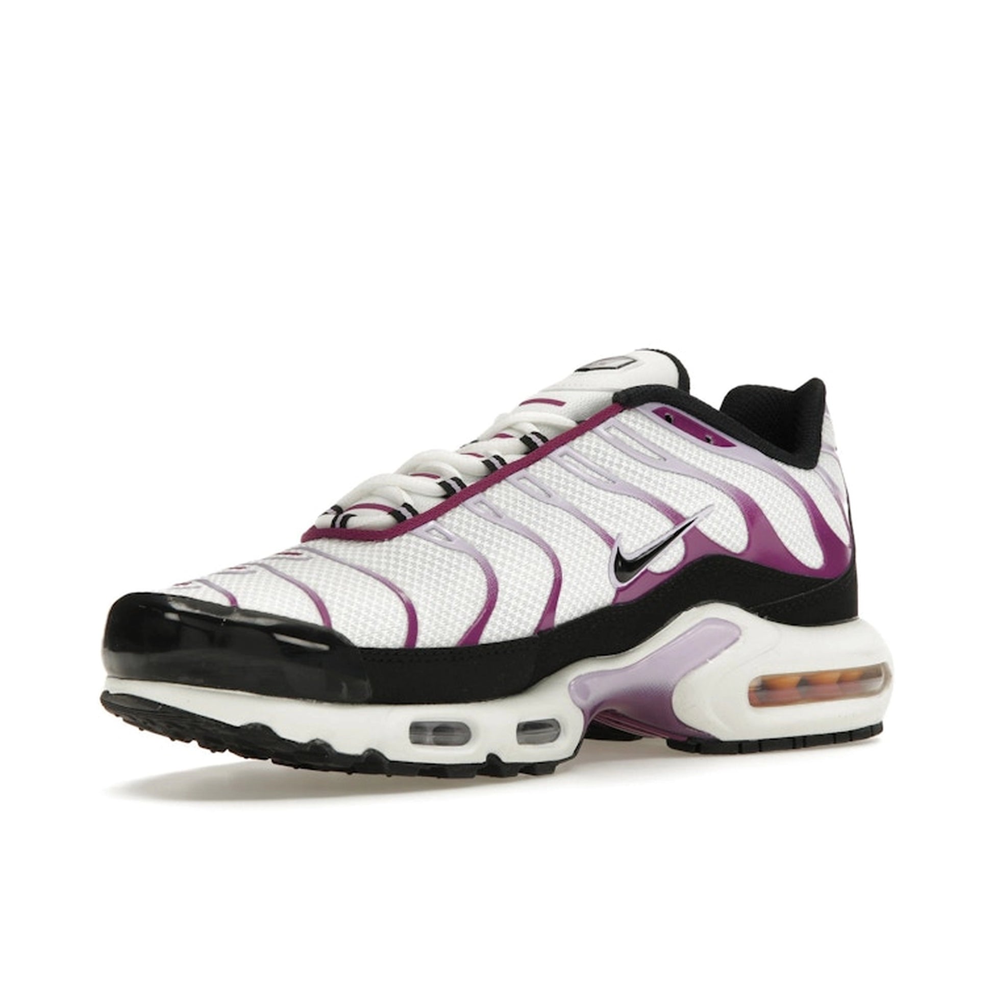 Nike Air Max Plus Lilac Bloom FN6949-100, front view, in soft white with lilac gradient overlays.