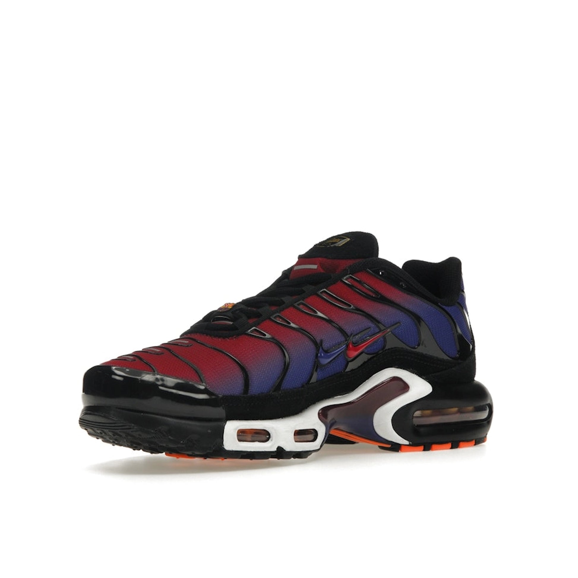 Nike Air Max Plus Patta FC Barcelona Culers del Mon sneakers, front view, model FN8260-001, featuring a blue and red design.