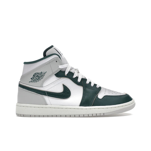 Jordan 1 Mid SE Oxidized Green