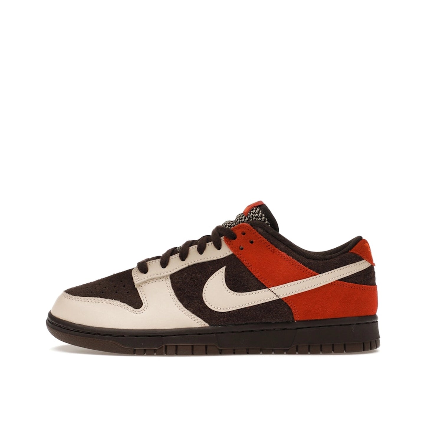 Nike Dunk Low Red Panda sneakers, side view, model FV0395-200 in beige and red with brown details.