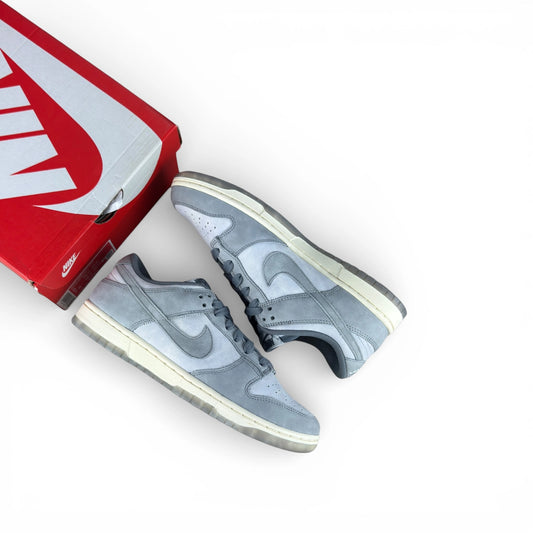 Nike Dunk Low Cool Grey Football Grey (Women’s) FV1167-001 – EU 40.5, brand new with original box