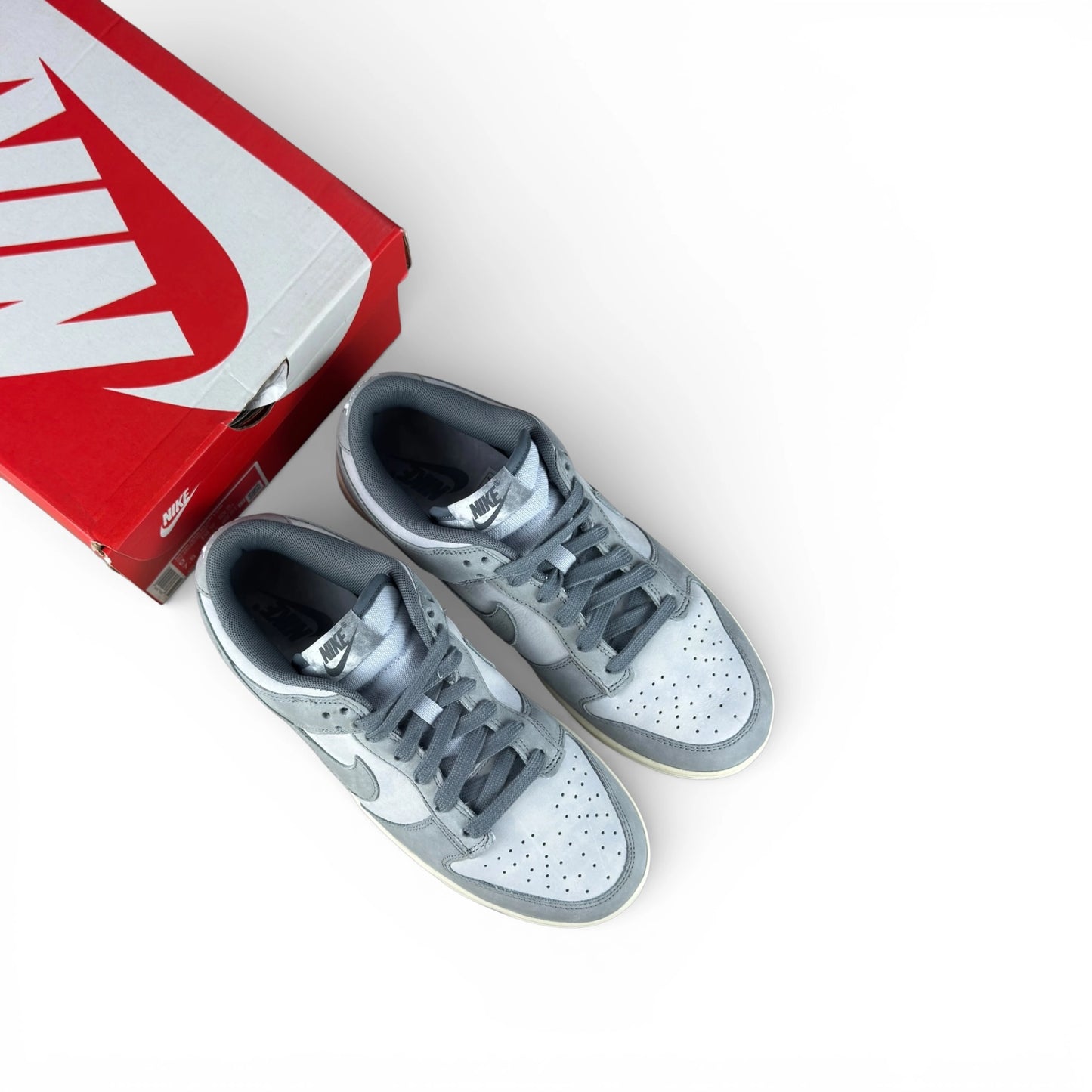 Nike Dunk Low Cool Grey Football Grey (Women’s) FV1167-001 – EU 40.5, brand new with original box