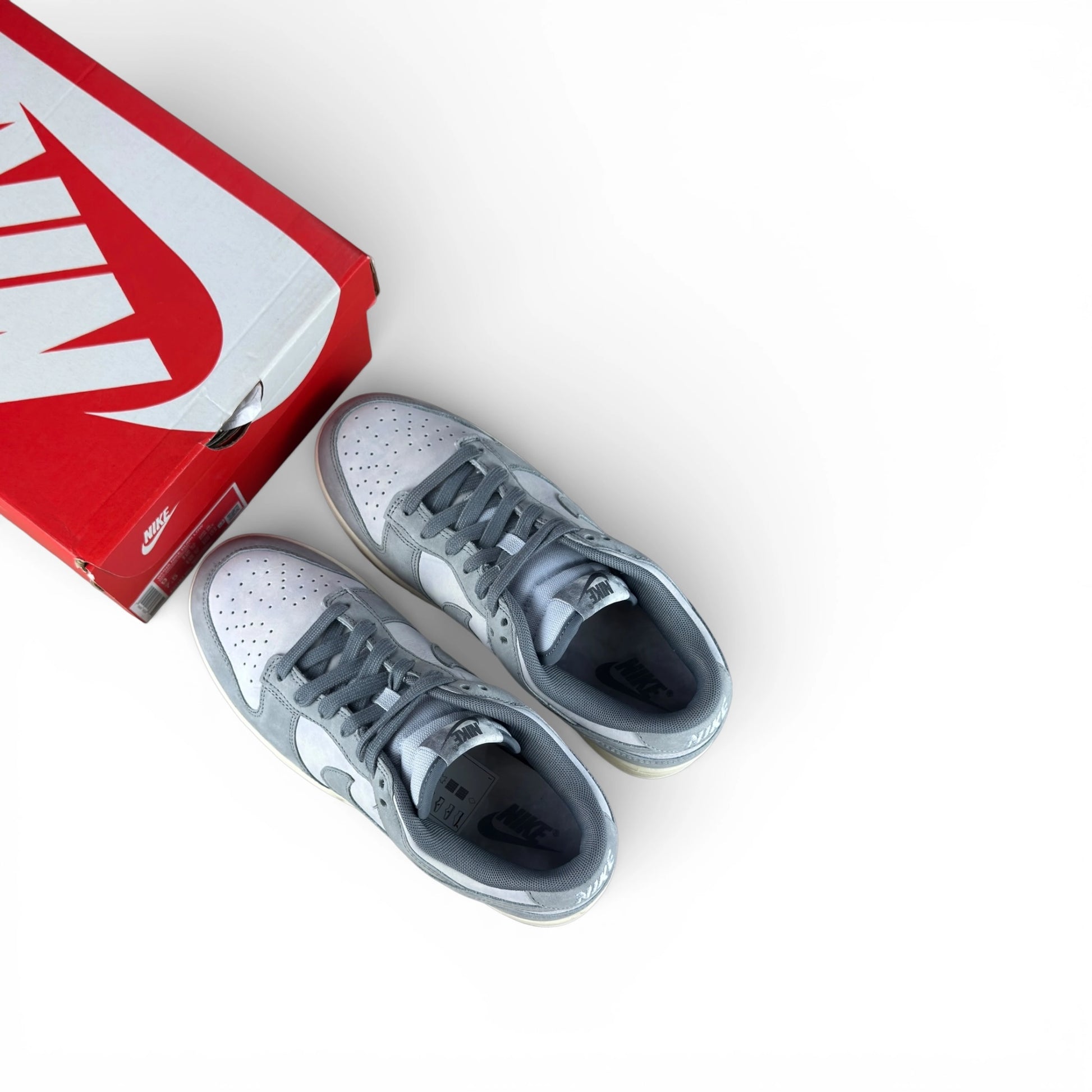 Nike Dunk Low Cool Grey Football Grey (Women’s) FV1167-001 – EU 40.5, brand new with original box