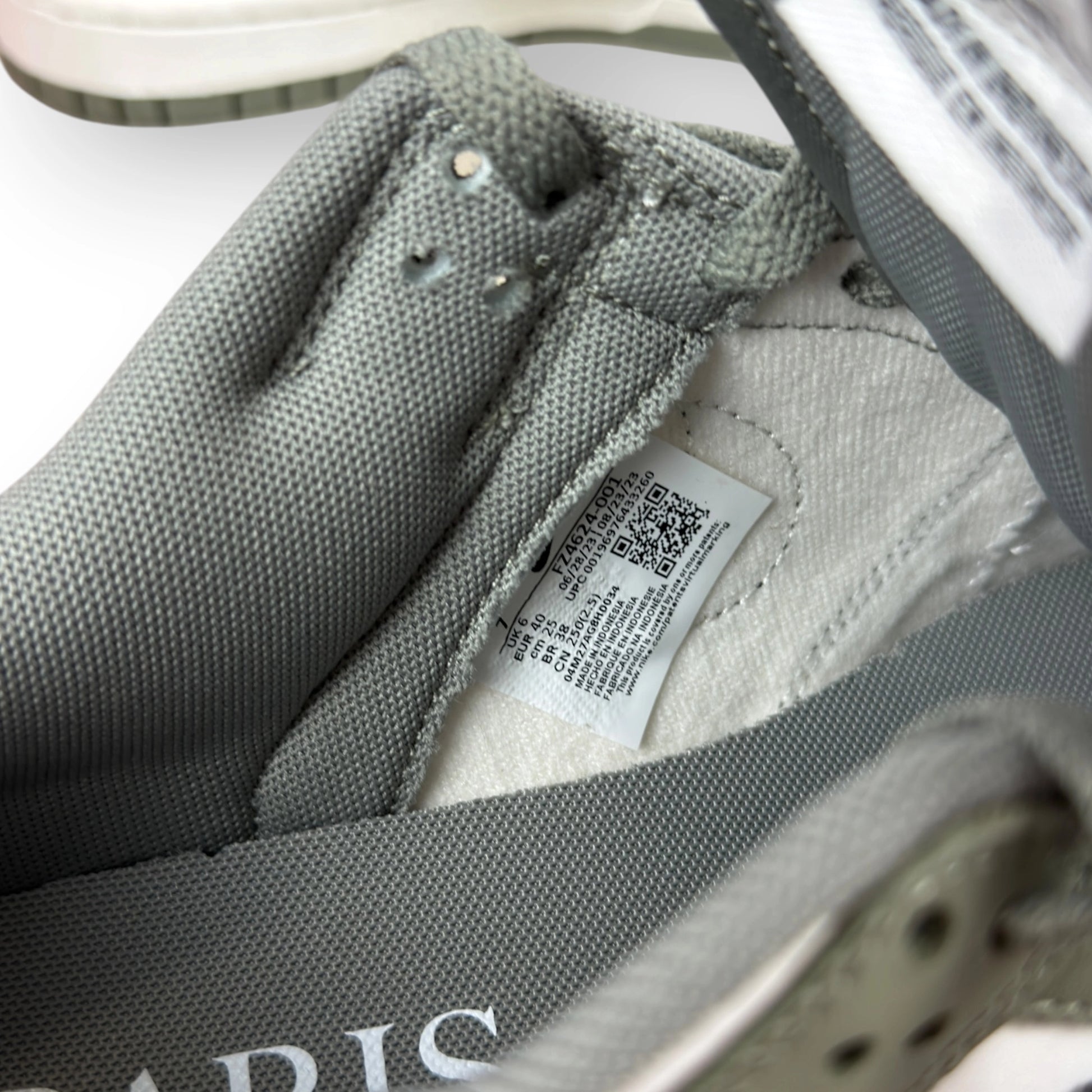 Nike Dunk Low NBA Paris FZ4624-001 – EU 40, brand new with original box