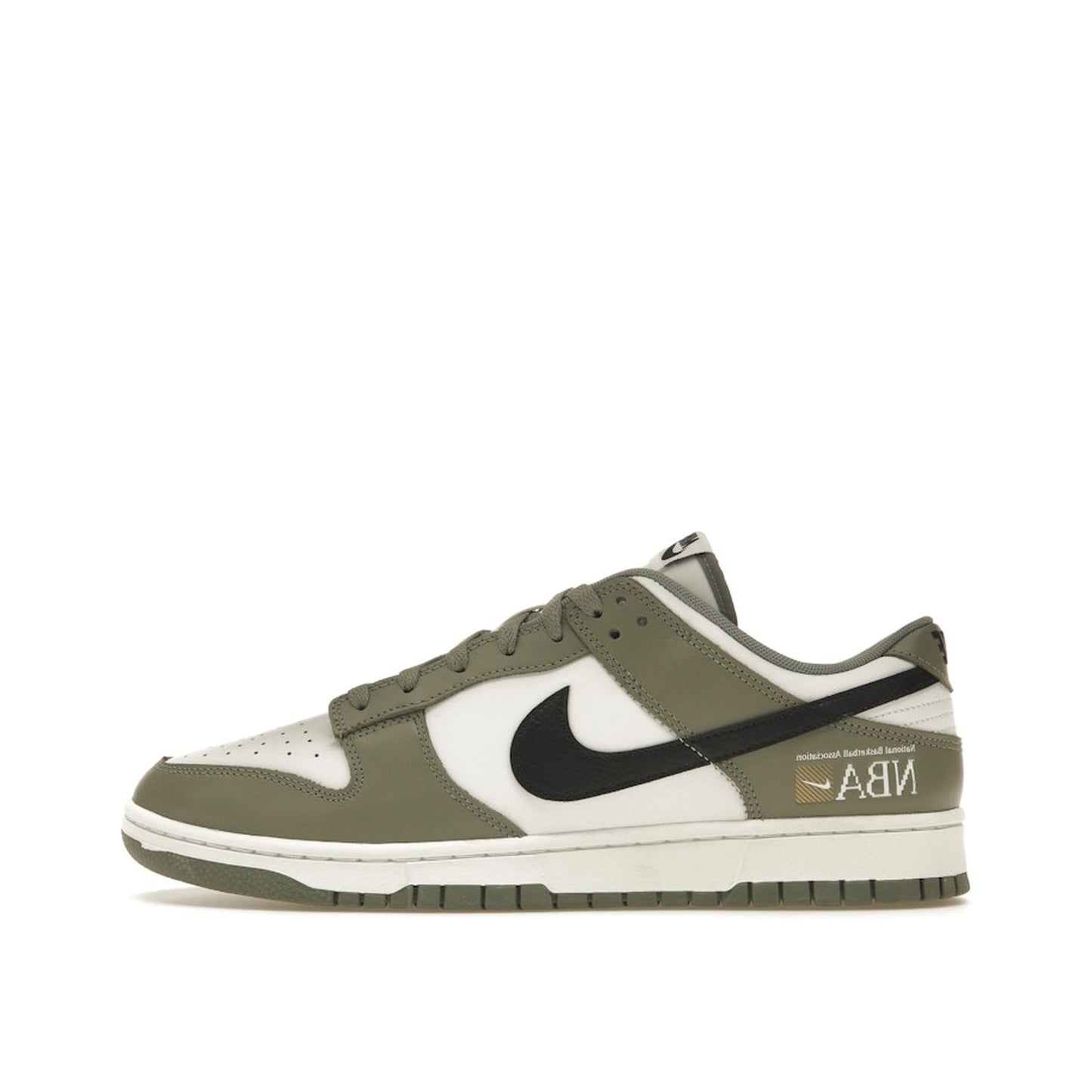 Nike Dunk Low NBA Paris sneakers, side view, model FZ4624-001 in grey and white.