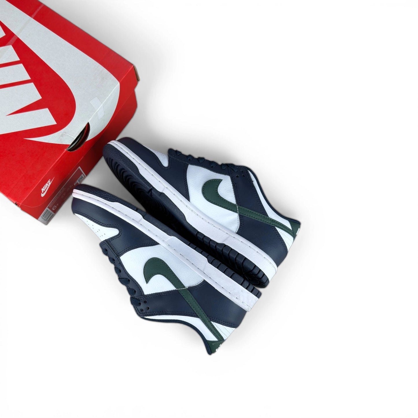 Nike Dunk Low Obsidian Vintage Green (GS) HF5177-400 – EU 38.5, brand new with original box