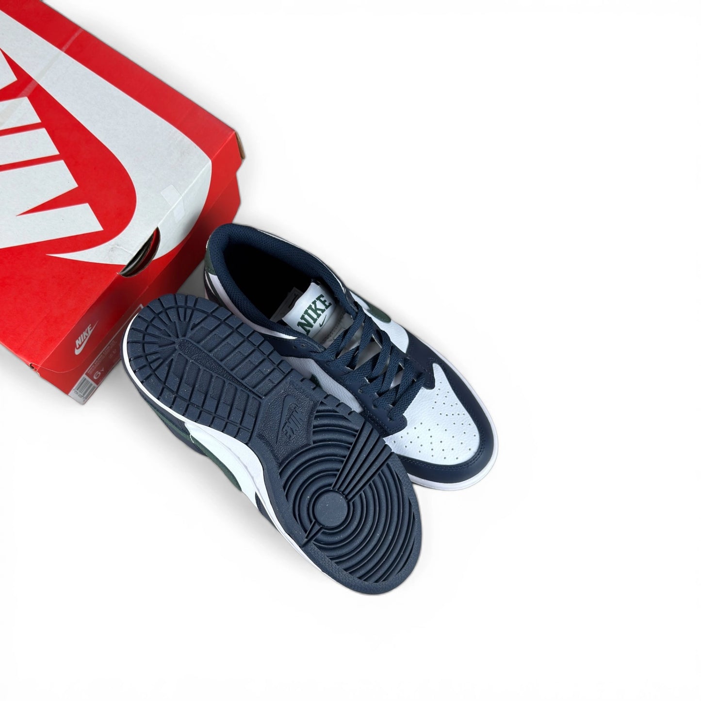 Nike Dunk Low Obsidian Vintage Green (GS) HF5177-400 – EU 38.5, brand new with original box