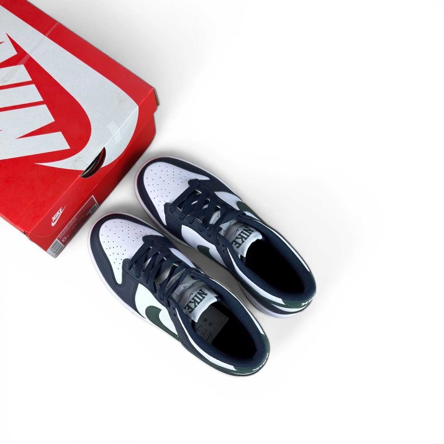 Nike Dunk Low Obsidian Vintage Green (GS) HF5177-400 – EU 38.5, brand new with original box