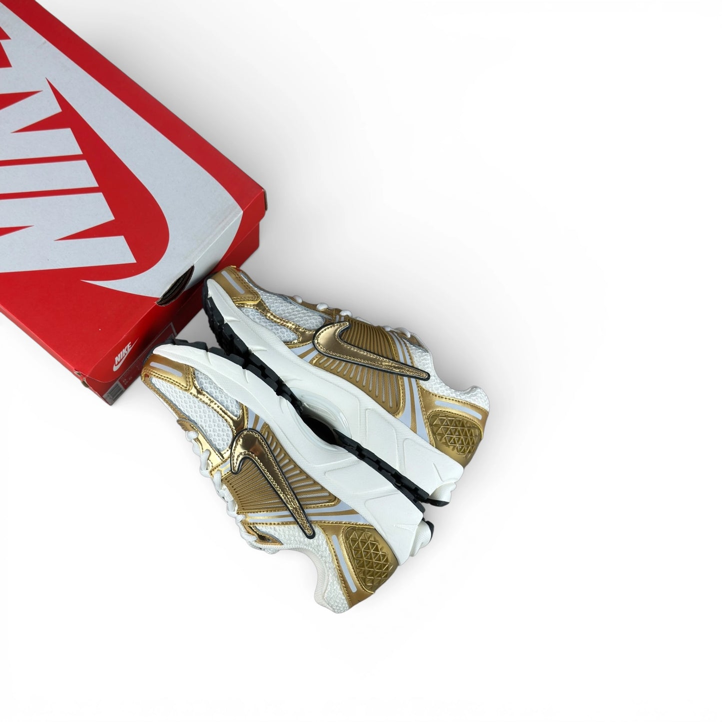 Nike Zoom Vomero 5 Metallic Gold (Women’s) HF7723-001 – EU 39, brand new with original box