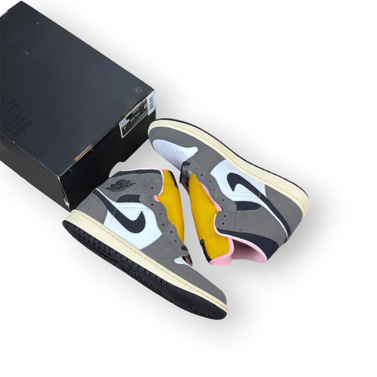 Air Jordan 1 Mid SE White Cave Stone HQ2011-100 – EU 42.5, brand new with cut outlet box