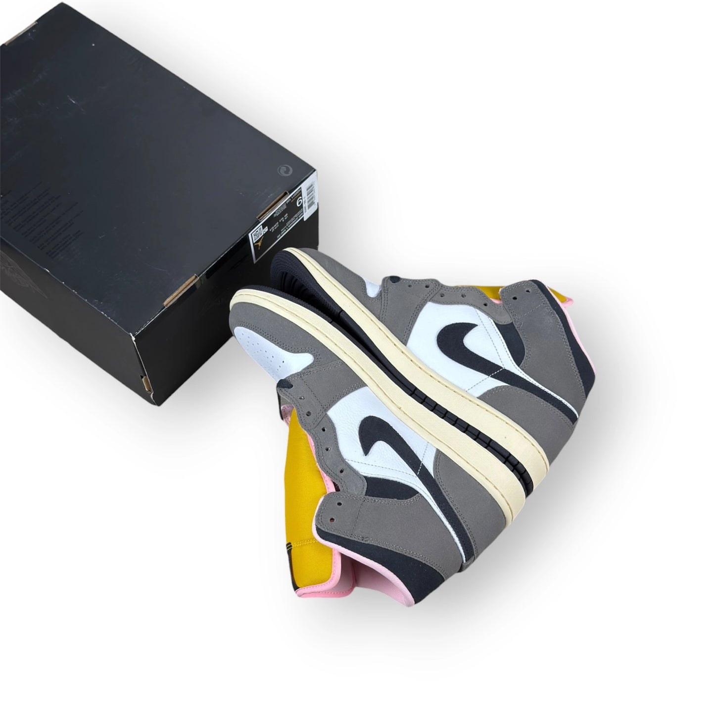 Air Jordan 1 Mid SE White Cave Stone HQ2011-100 – EU 42.5, brand new with cut outlet box