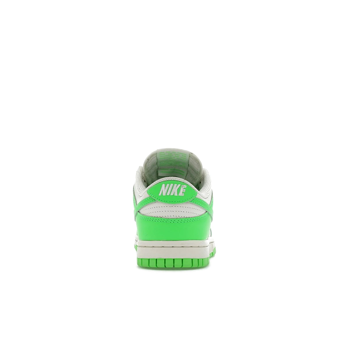 Nike Dunk Low women's shoes in green strike and sail leather – image 4 of 4
