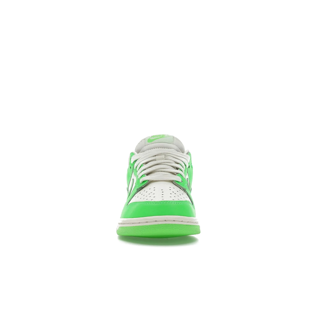 Nike Dunk Low women's shoes in green strike and sail leather – image 2 of 4