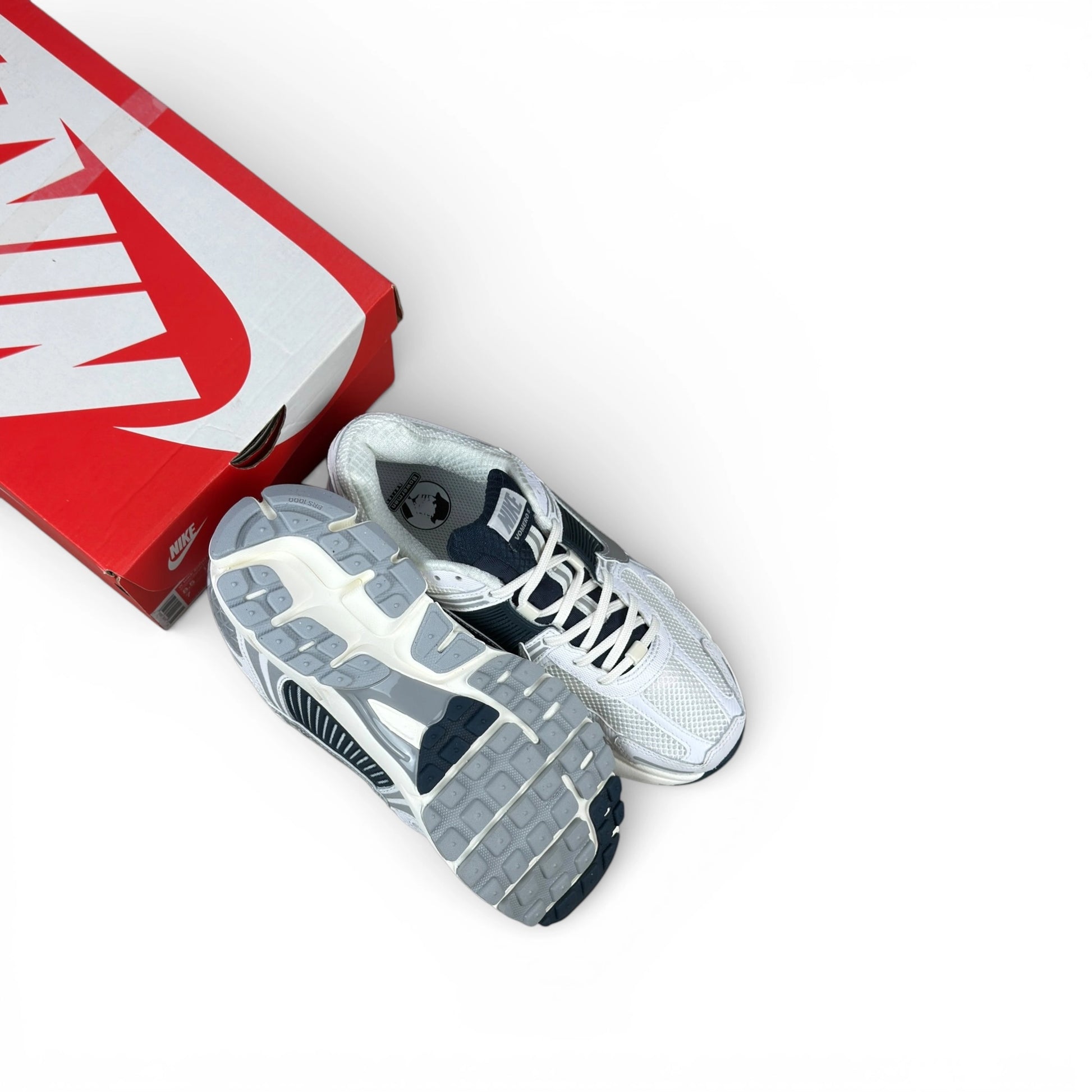 Nike Zoom Vomero 5 White Armory Navy (Women’s) – size EU 40, brand new with original box