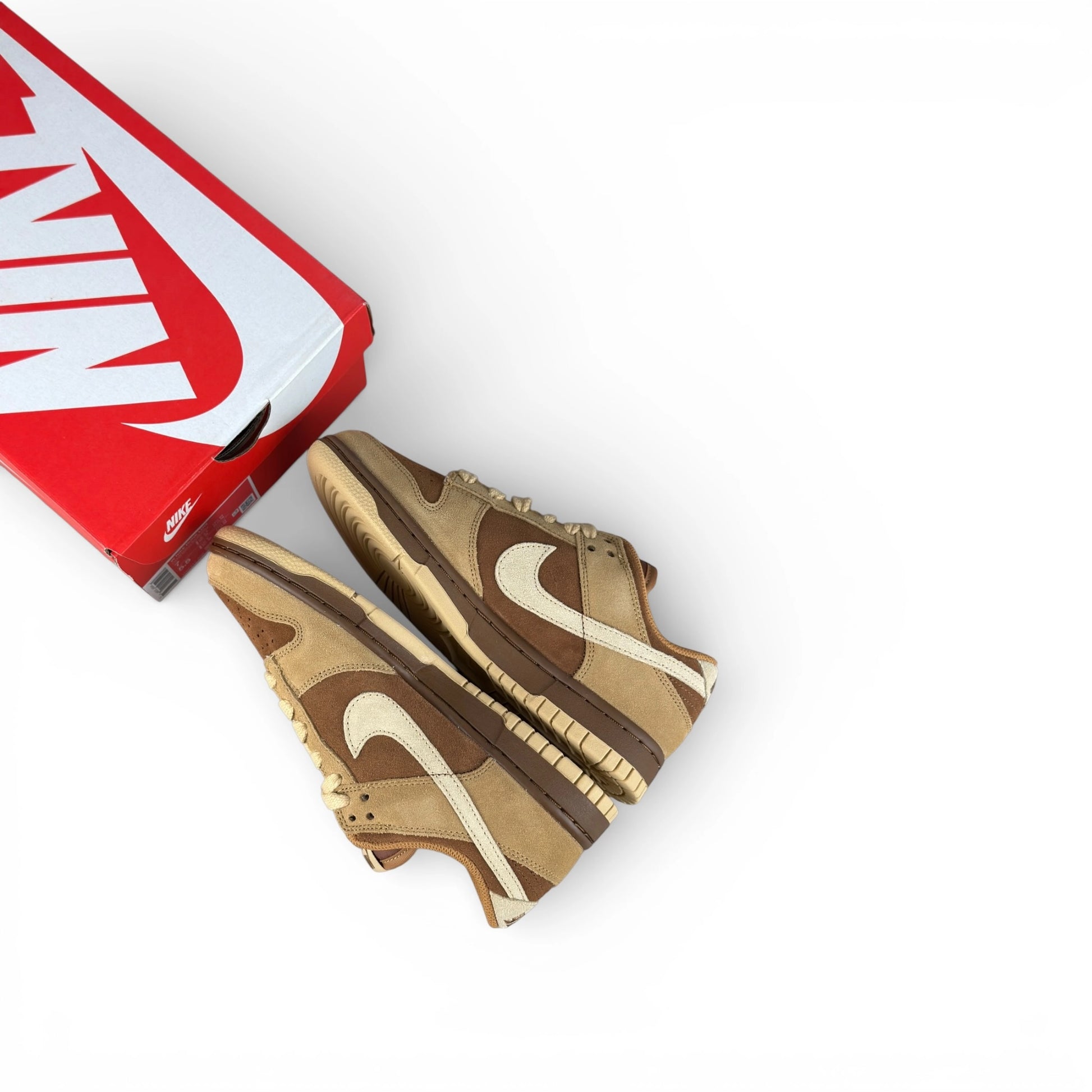 Nike Dunk Low Reverse Maple (Women’s) HV2512-200 – EU 38, brand new with original box