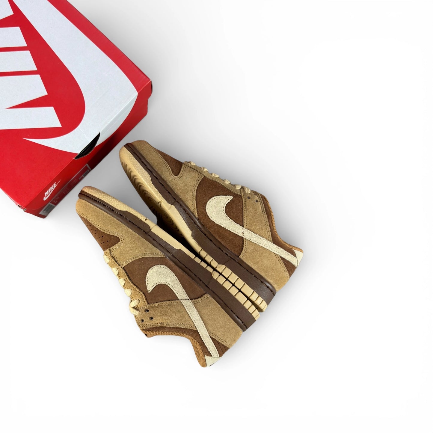 Nike Dunk Low Reverse Maple (Women’s) HV2512-200 – EU 38.5, brand new with original box