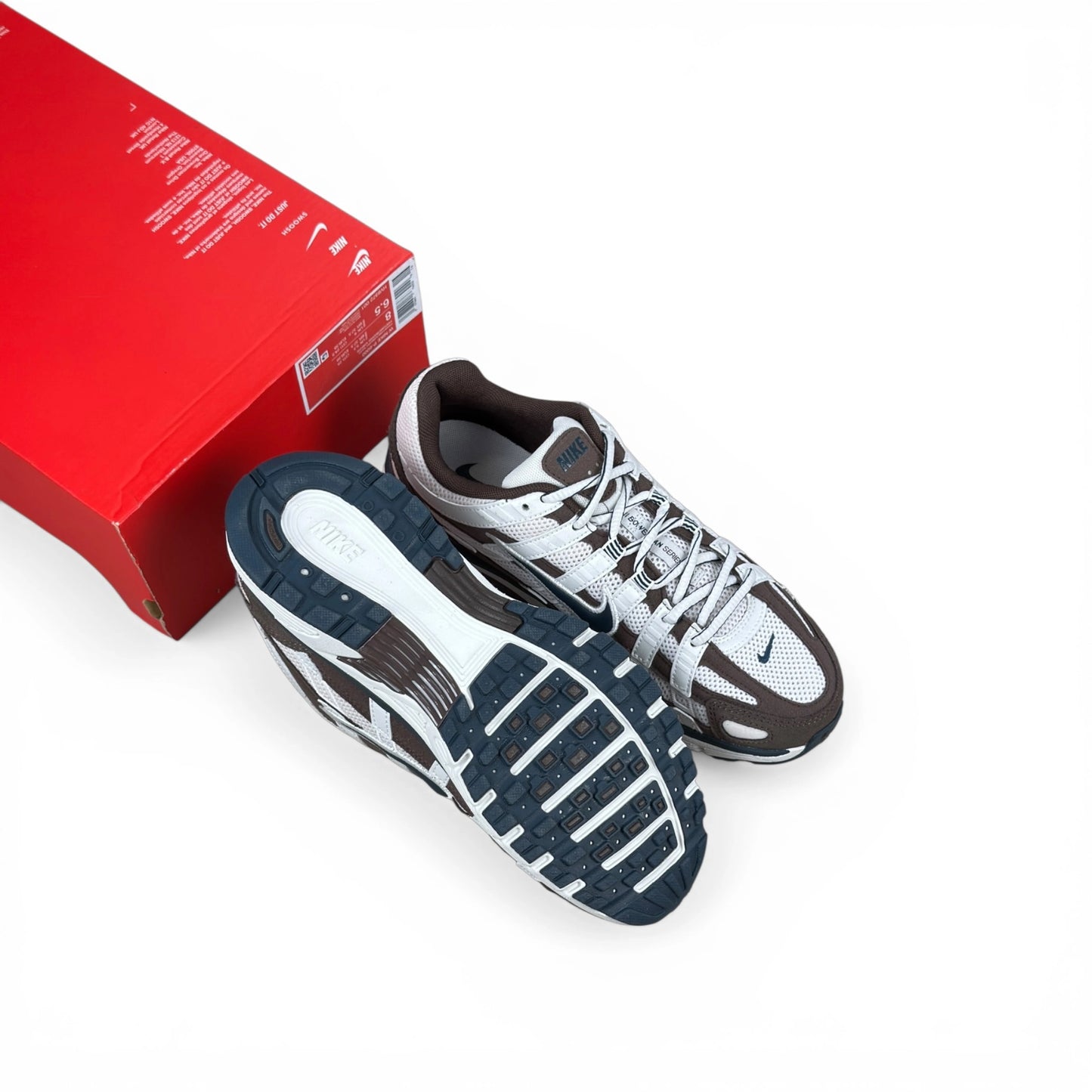 Nike P-6000 Phantom Baroque Brown Metallic Summit White Armory Navy (Women’s) HV8972-001 – EU 39, brand new with cut box