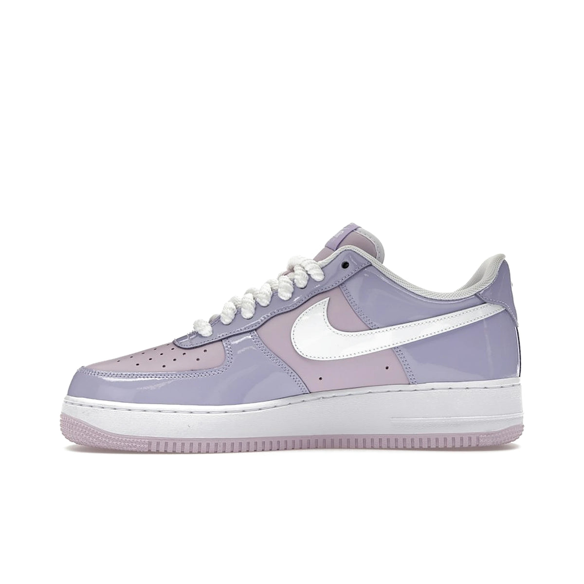 Nike Air Force 1 Low '07 LV8 Hydrangeas patent leather white – image 3 of 4