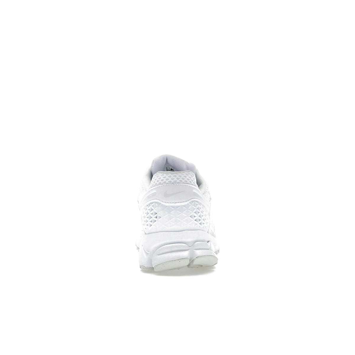 Nike Zoom Vomero 5 women’s sneaker in white with platinum tint, summit white and black accents – image 4 of 4