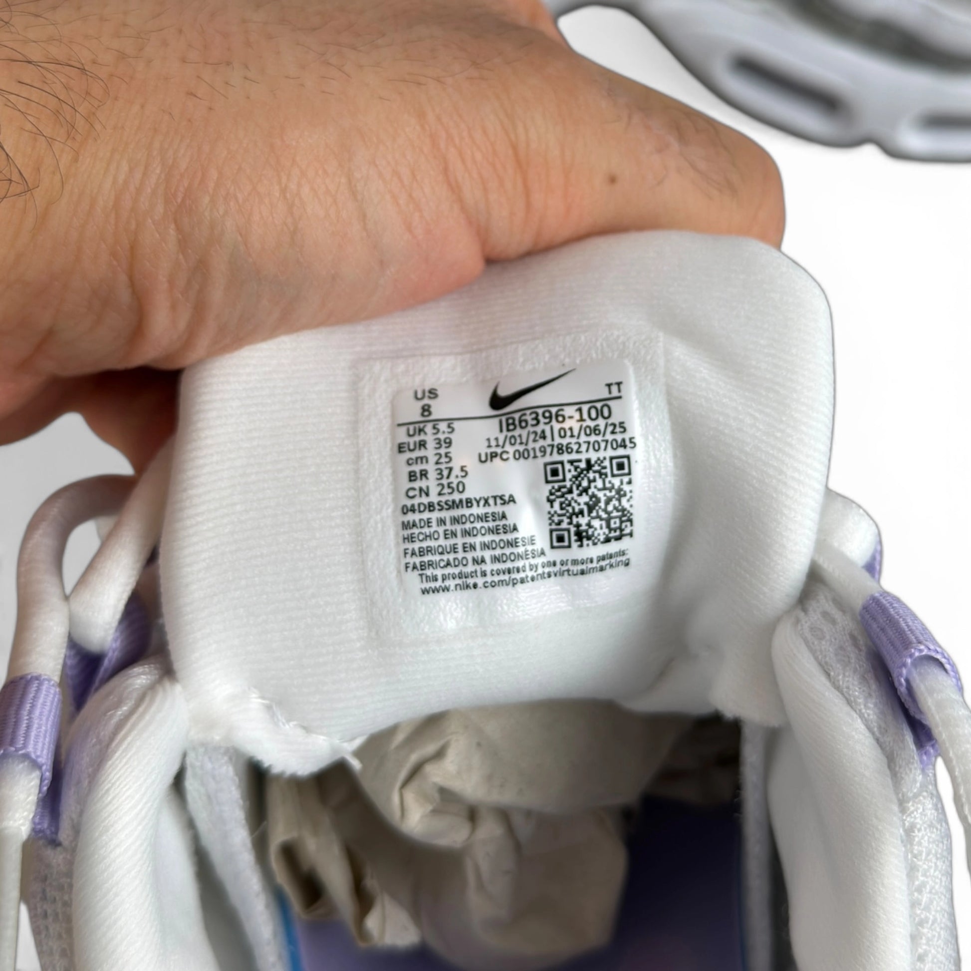 Nike Air Max 95 OG Big Bubble Hydrangeas (Women’s) IB6396-100 – EU 39, brand new with original box
