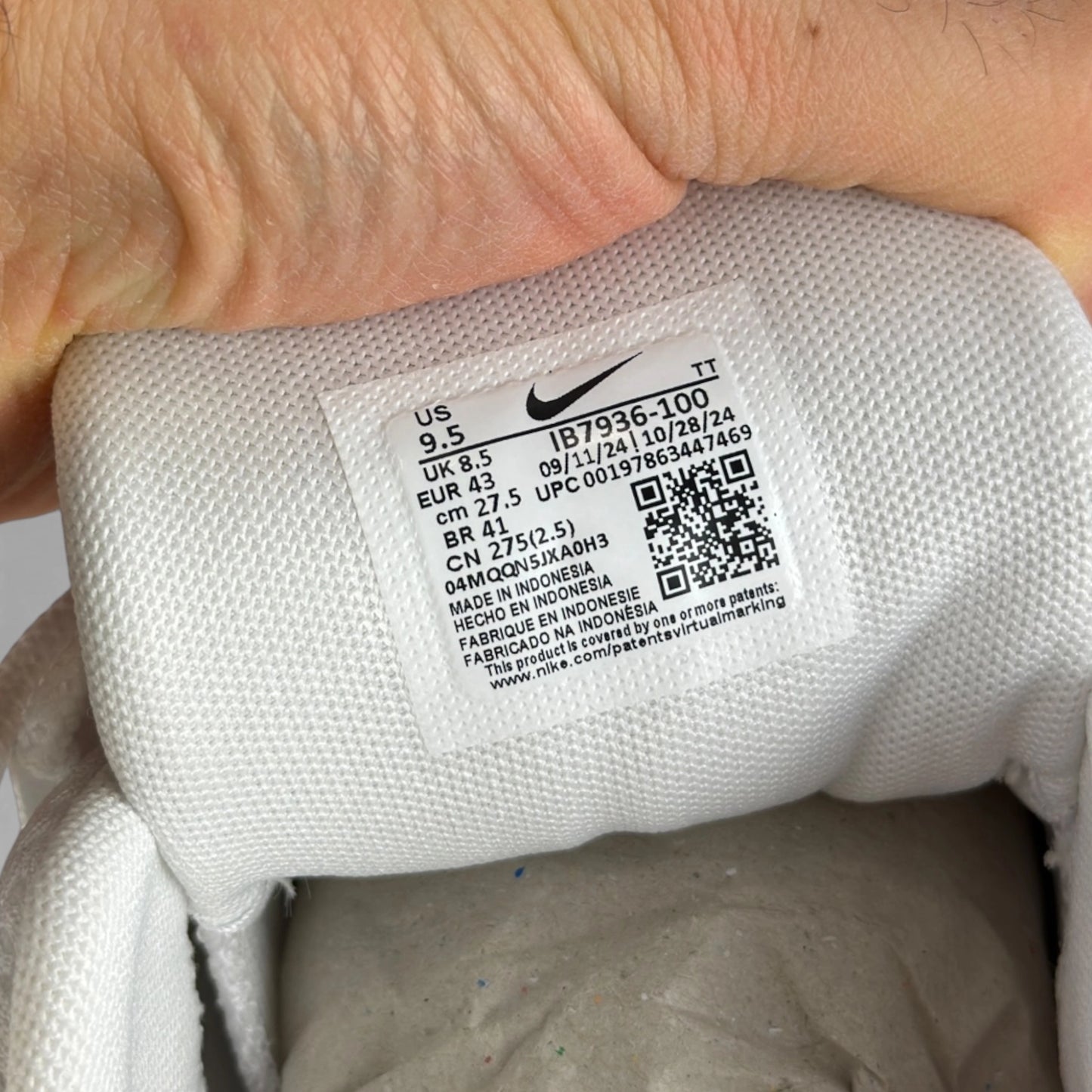 Nike Air Max 95 OG Big Bubble White University Red IB7936-100 – EU 43, brand new with original box