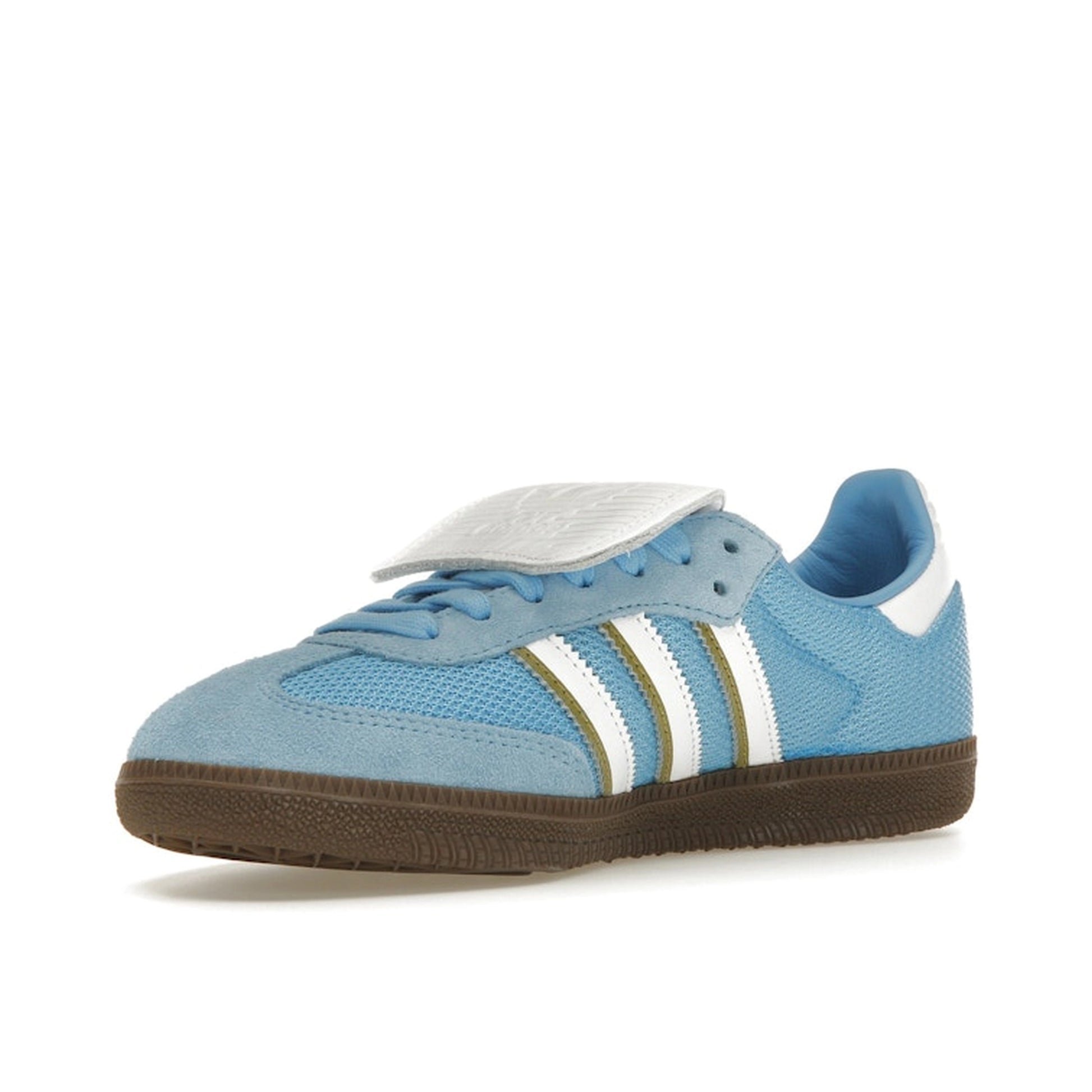 adidas Samba LT, front view, IE9170 in semi blue burst, blending suede and leather textures.