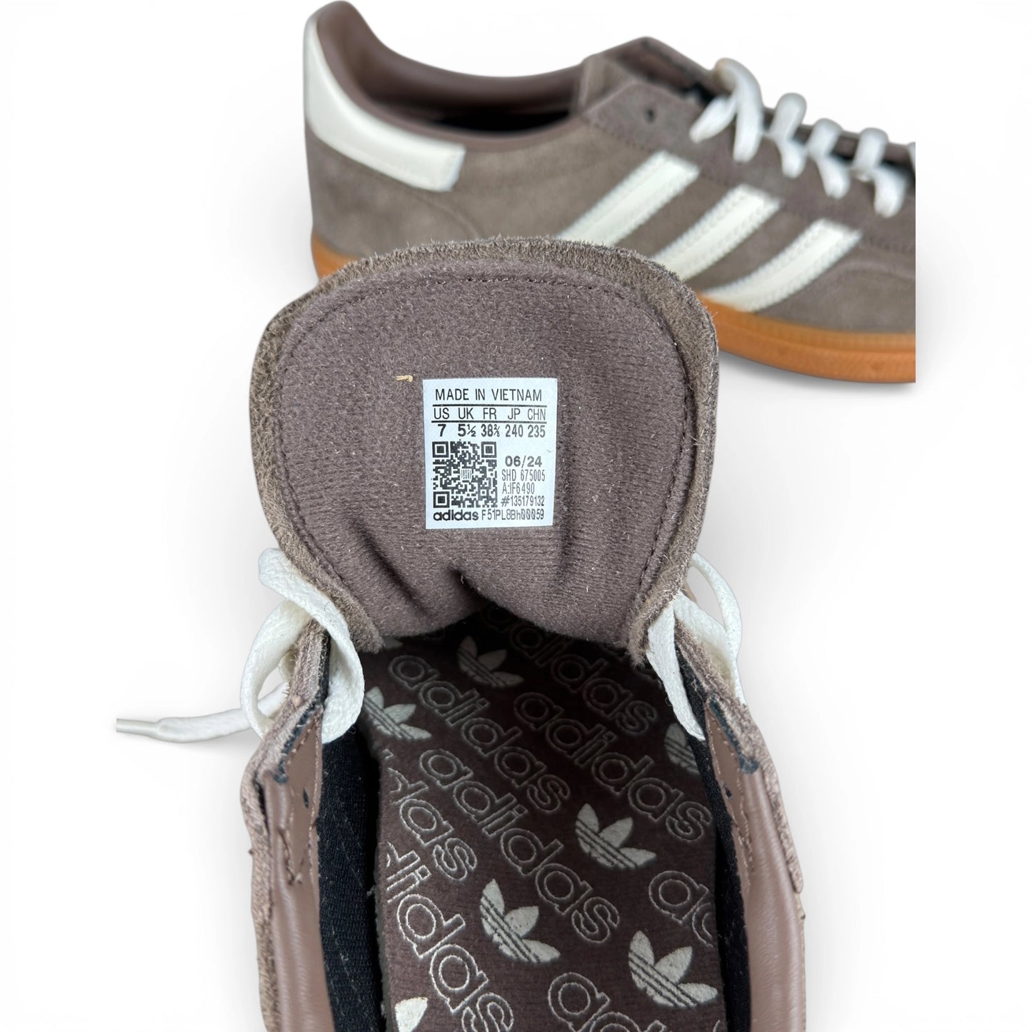adidas Handball Spezial Earth Strata Gum (Women’s) IF6490 – size EU 38 2/3, brand new with original box