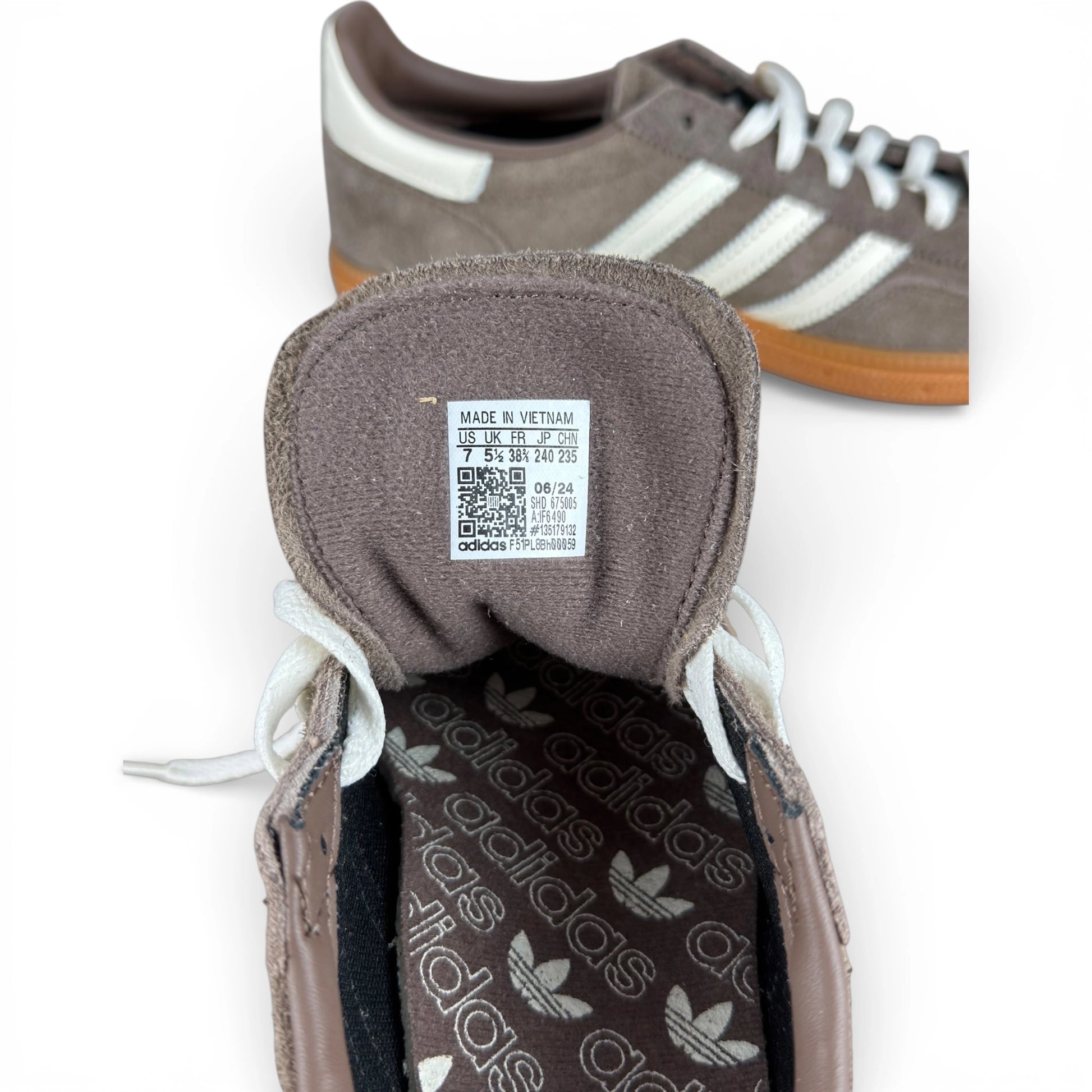 adidas Handball Spezial Earth Strata Gum (Women’s) IF6490 – size EU 38 2/3, brand new with original box