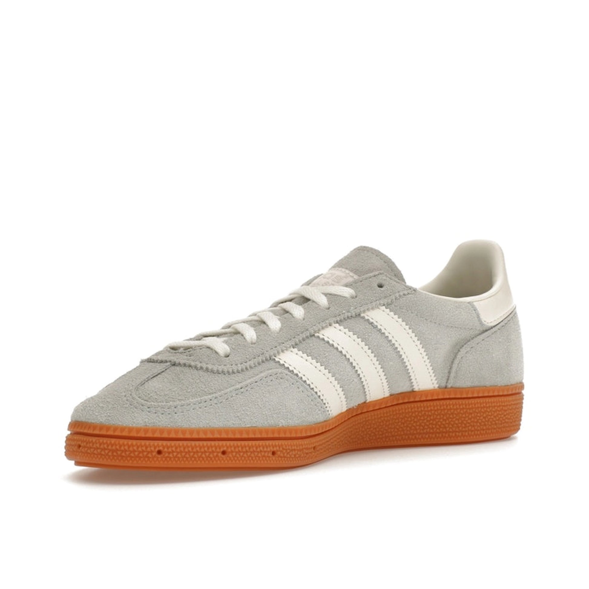 Adidas Handball Spezial Women's sneakers, front view, model IF6491, wonder silver, gum sole.