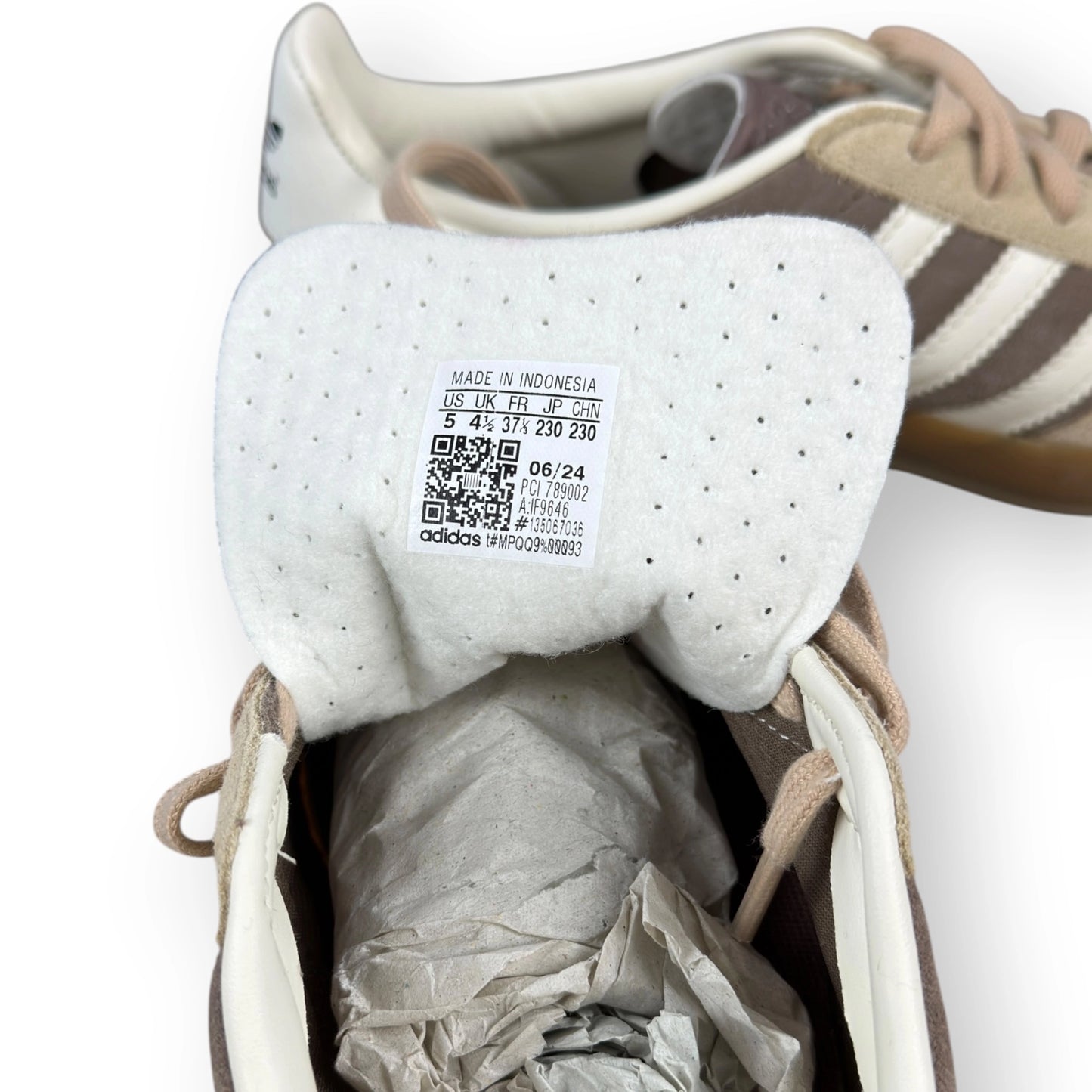 adidas Gazelle Indoor Earth Strata Magic Beige IF9646 – EU 37 1/3, brand new with original box