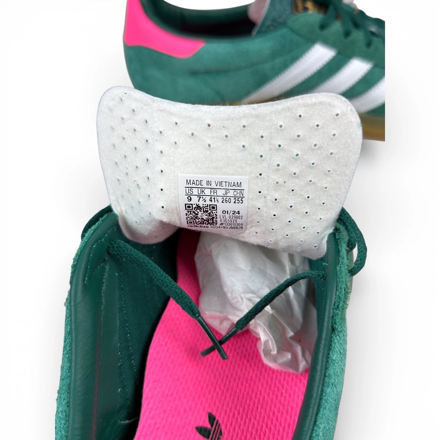 adidas Gazelle Indoor Collegiate Green Lucid Pink (Women’s) – size EU 41 1/3, brand new with original box