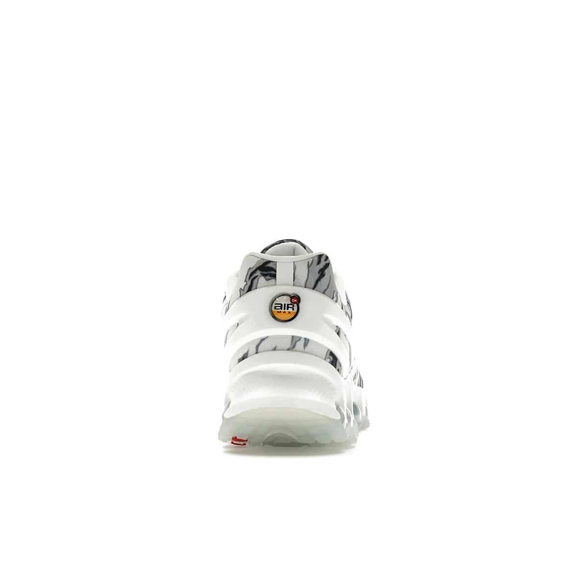 Nike Air Max Dn8 Premium in summit white, cool grey, light and dark smoke grey leather – image 4 of 4