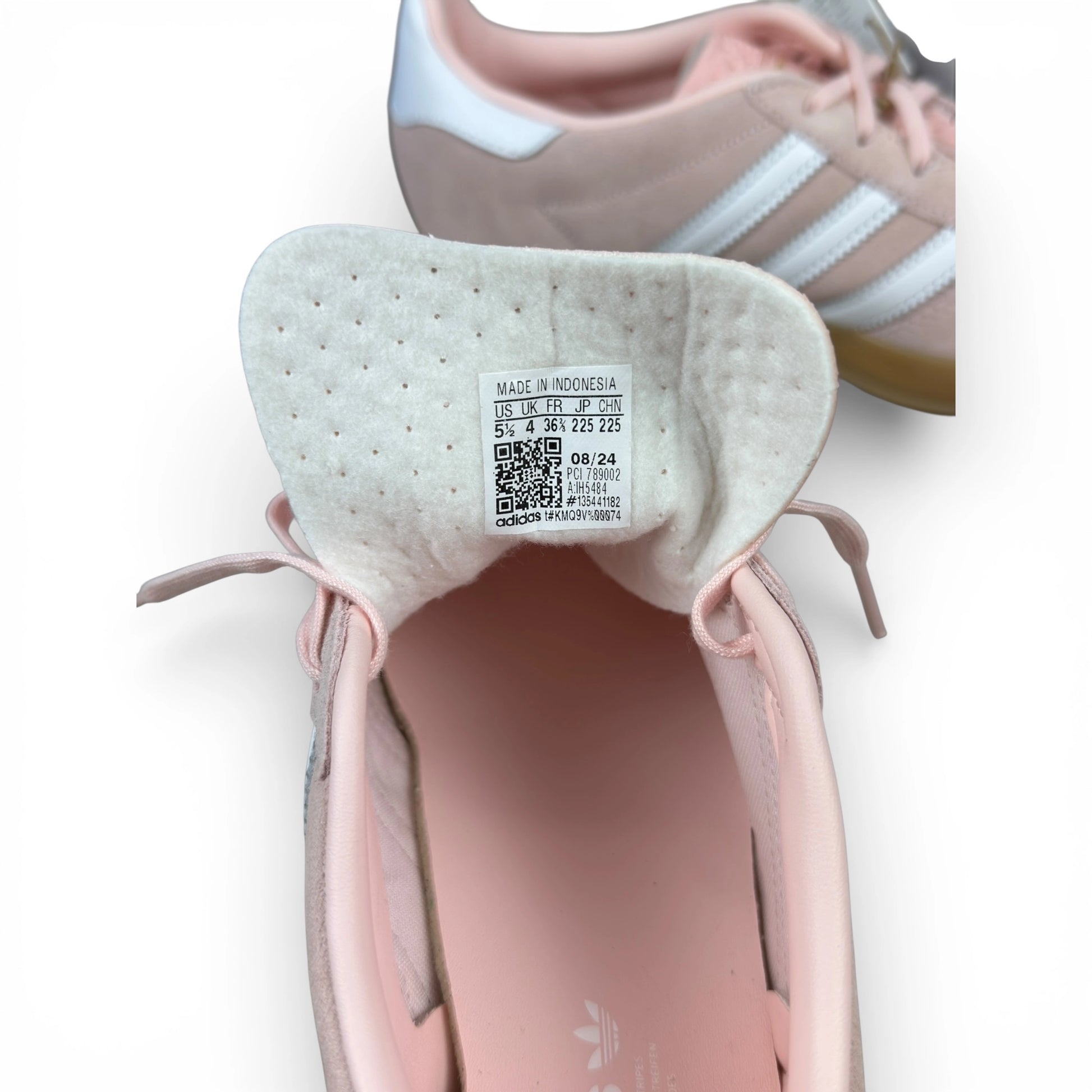 adidas Gazelle Indoor Sandy Pink (Women’s) IH5484 – EU 36 2/3, brand new with full original box
