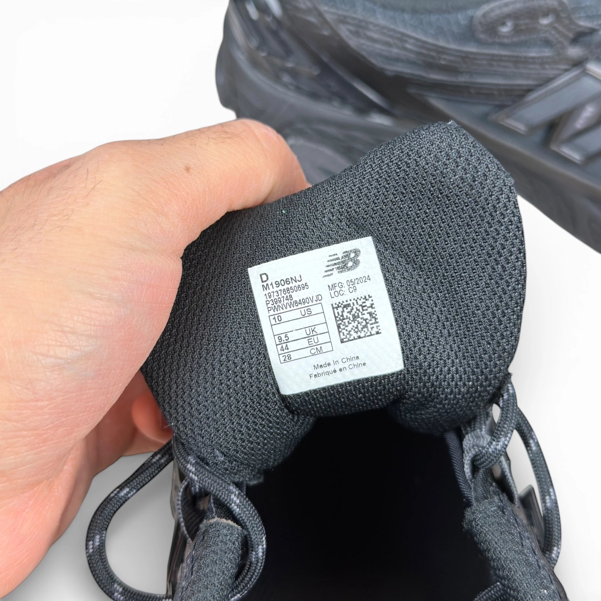 New Balance 1906U Triple Black – size EU 44, brand new with original box