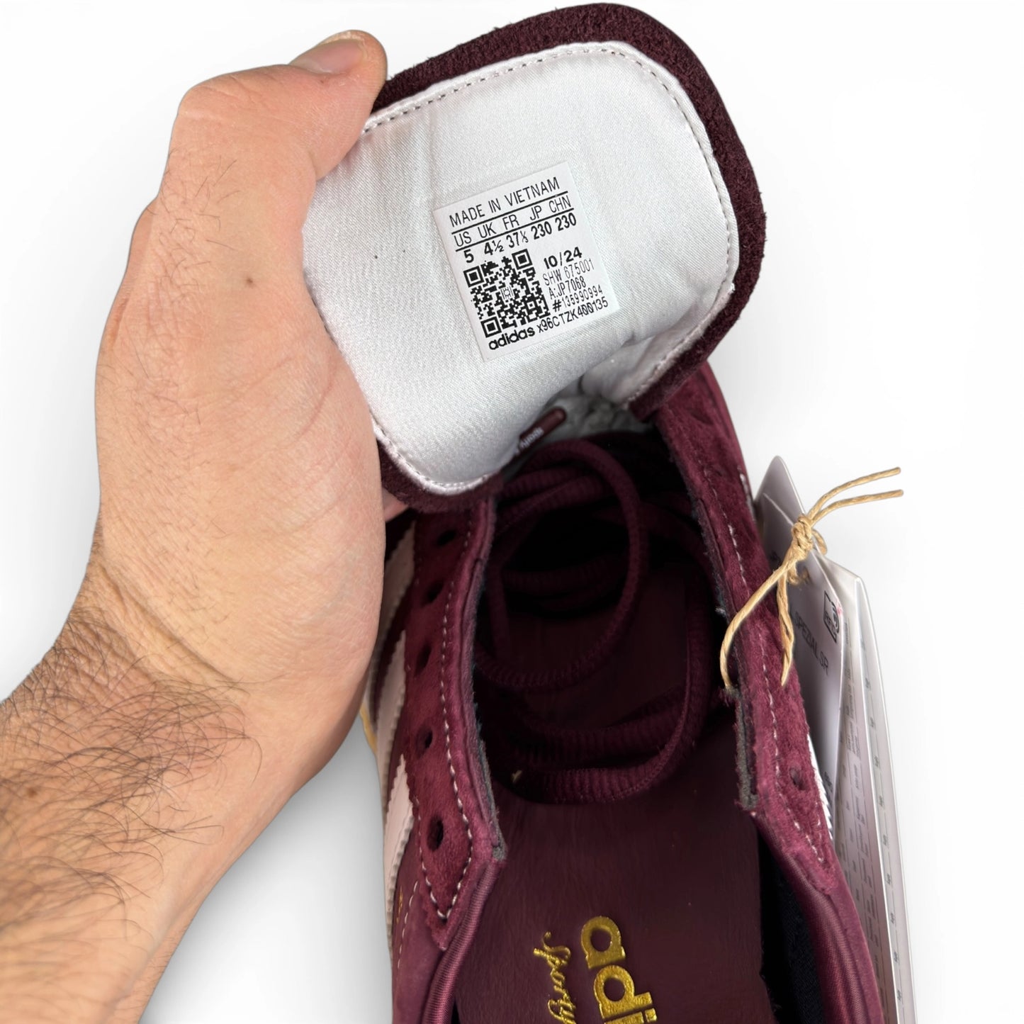 adidas Handball Spezial Sporty & Rich Shadow Red JP7068 – EU 37 1/3, brand new with original box
