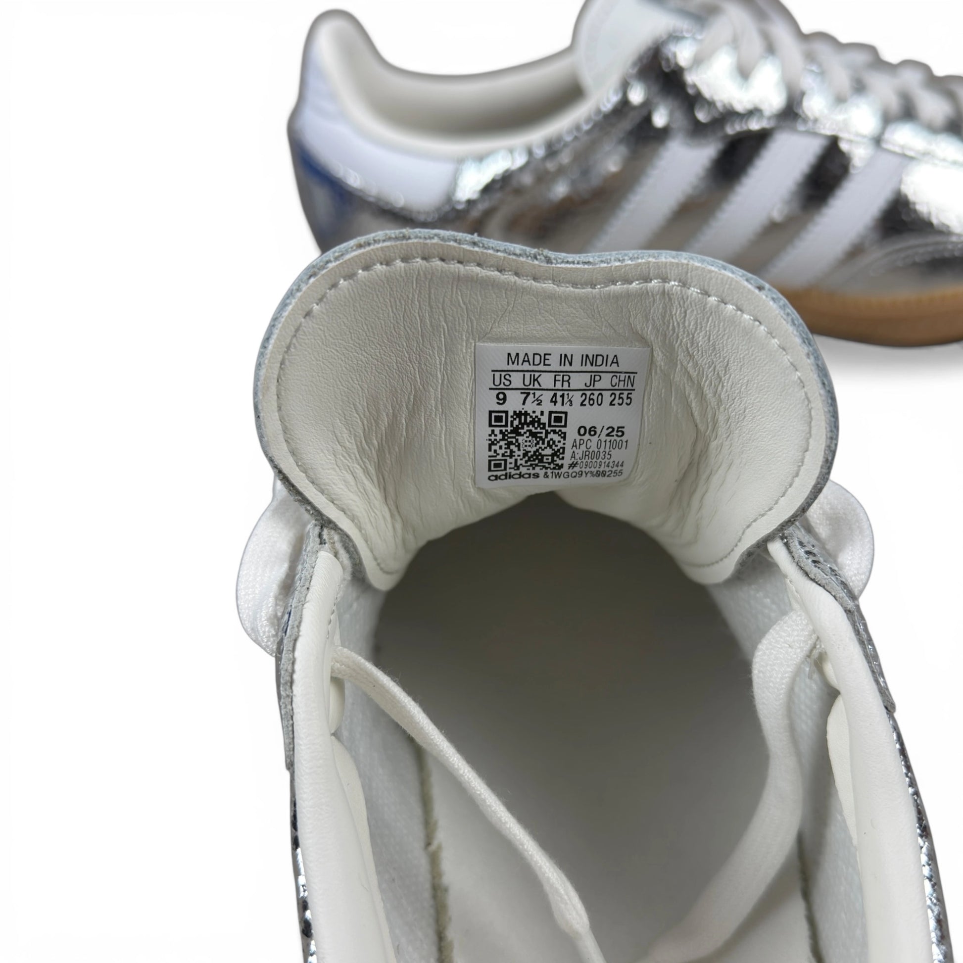 adidas Samba OG Silver Metallic Cracked Leather (Women’s) JR0035 – EU 41 1/3, brand new with original box