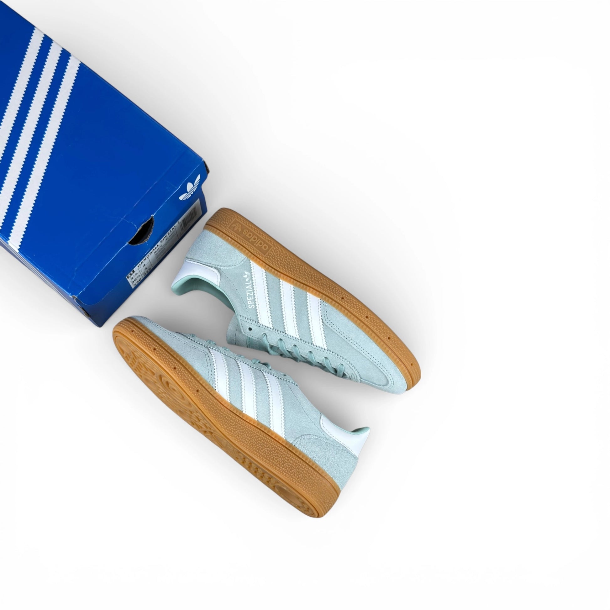 adidas Handball Spezial Ash Green / White / Gum (Junior’s) JR4970 – EU 36 2/3, brand new with original box