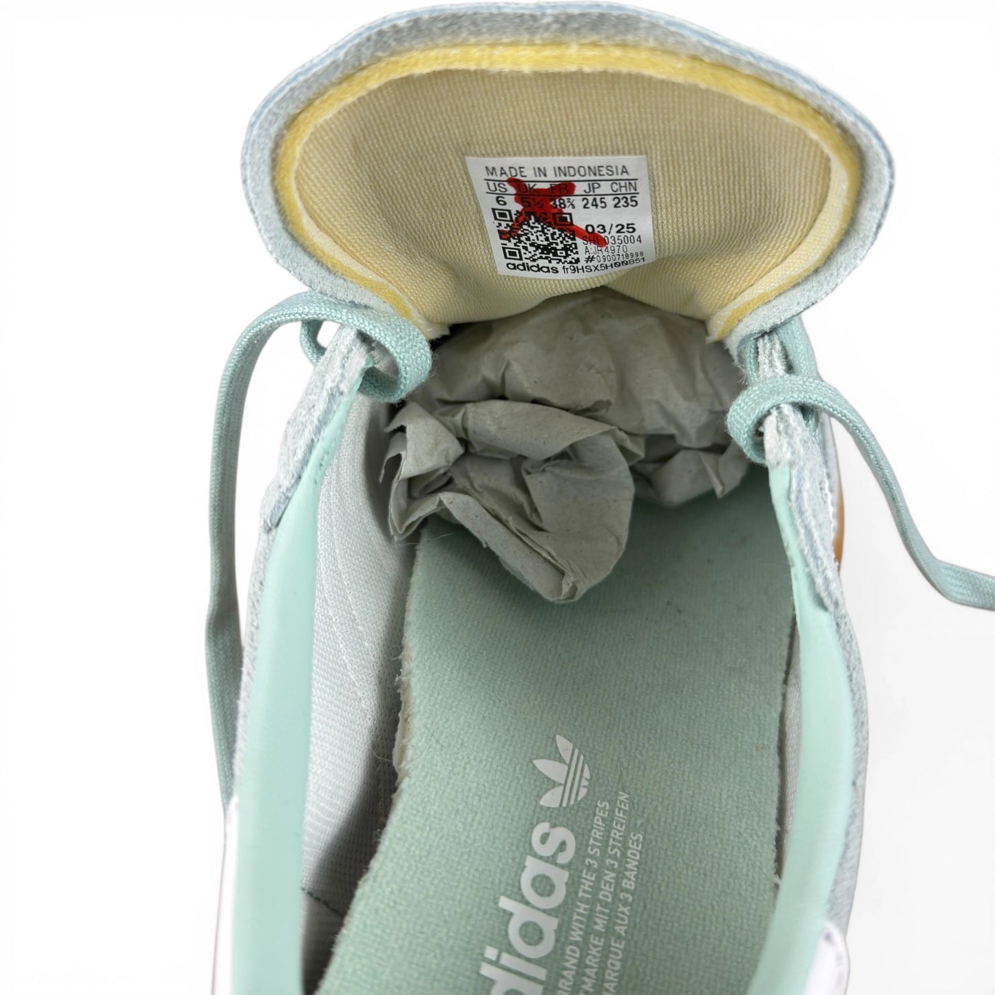 adidas Handball Spezial Ash Green / White / Gum (Junior’s) JR4970 – EU 38 2/3, brand new with original box