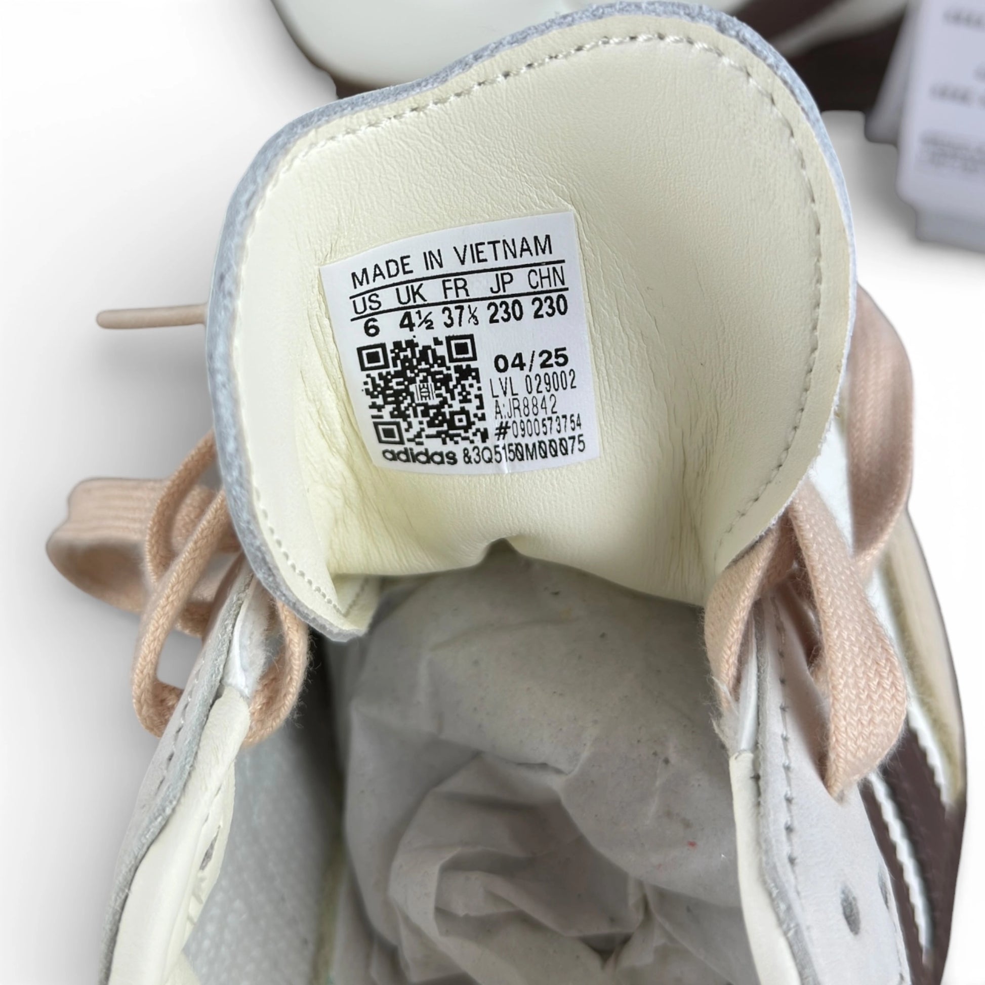 adidas Samba OG Off White Earth Strata Gum (Women’s) JR8842 – EU 37⅓, brand new with original box