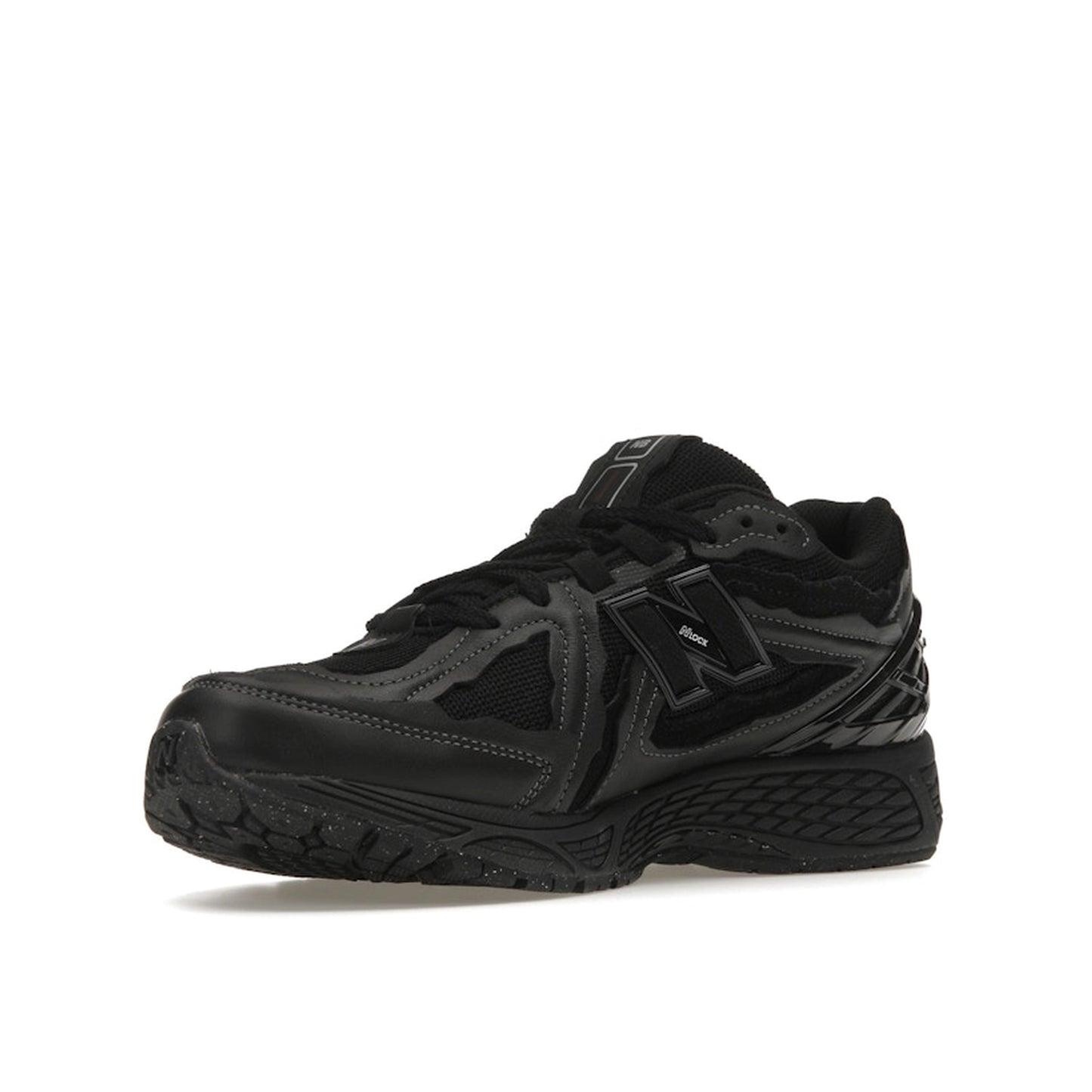 New Balance 1906D Protection Pack sneakers, front view, model M1906DF in  total black.