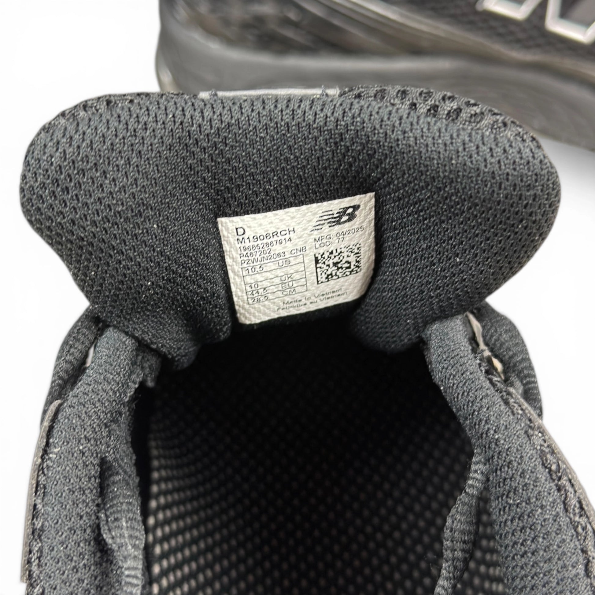 New Balance 1906R Black Grey M1906RCH – EU 44.5, brand new with original box