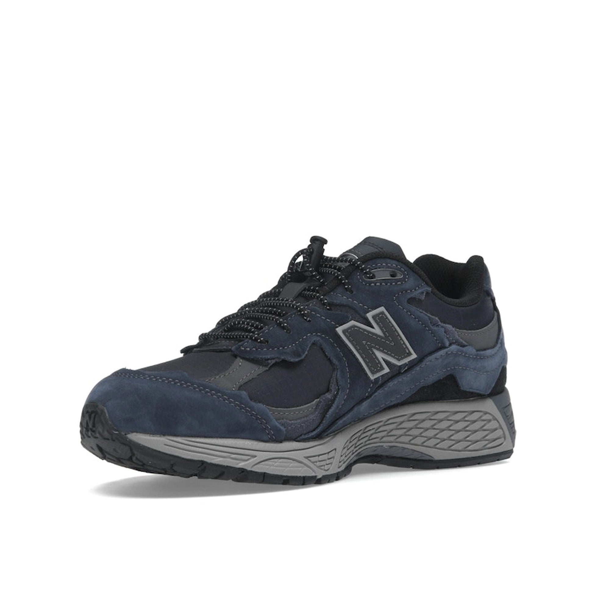 New Balance 2002R Protection Pack sneakers, front view, model M2002RDO in eclipse with grey and black details.