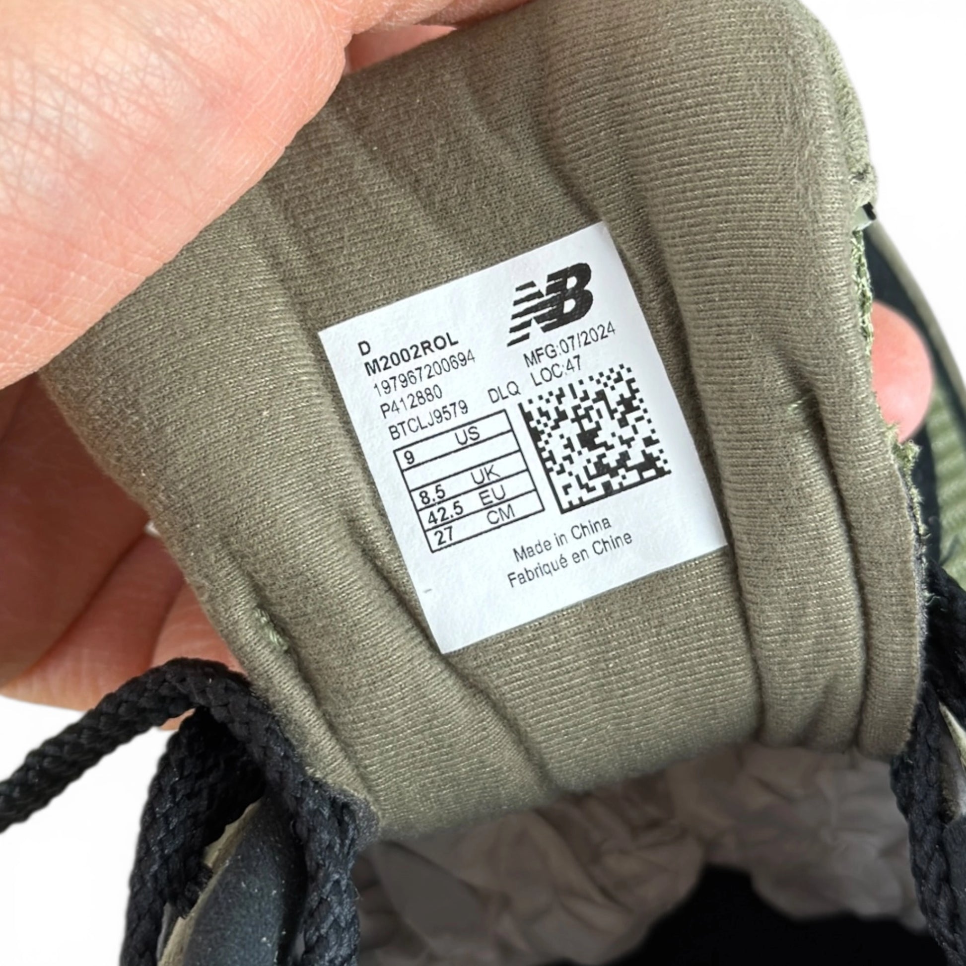 New Balance 2002R Dark Camo Dark Olivine M2002ROL – EU 42.5, brand new with original box