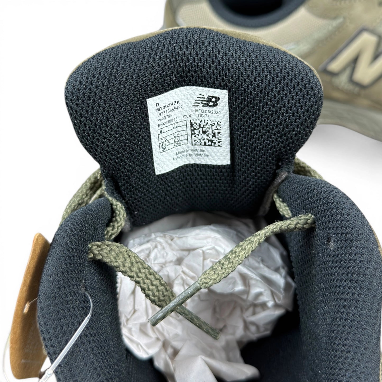 New Balance 2002R Cordura Olive M2002RPK – EU 41.5, brand new with original box