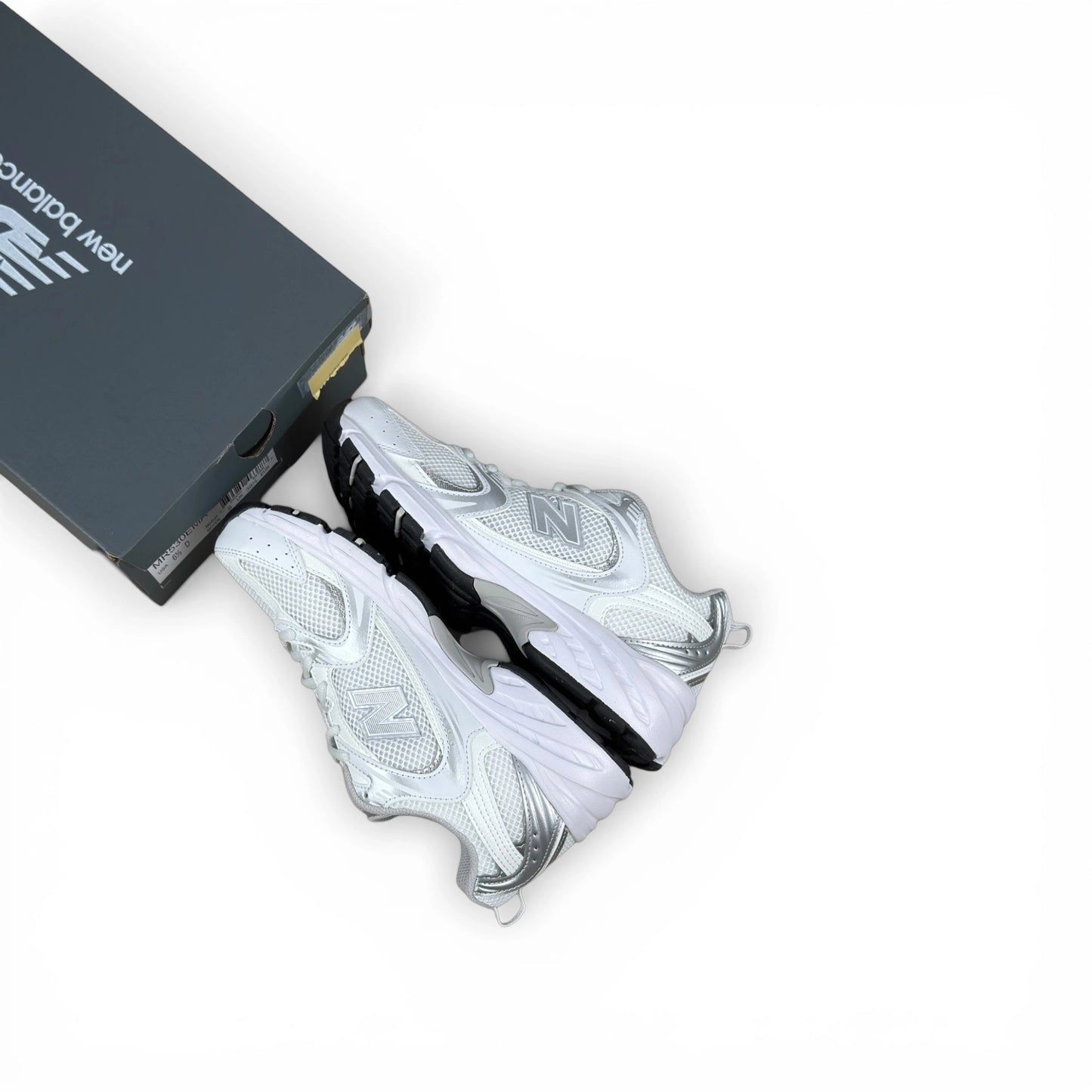 New Balance 530 Munsell White MR530EMA – size EU 39.5, brand new with original box