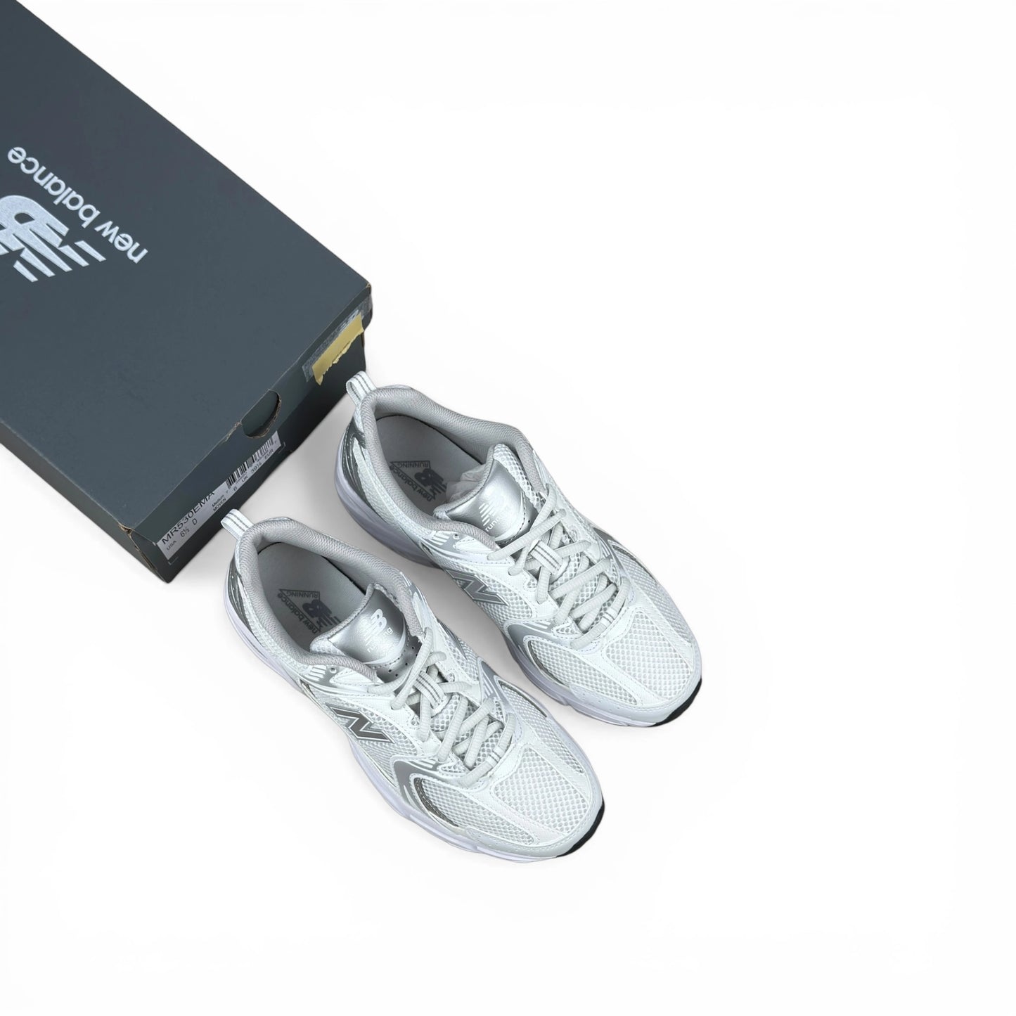 New Balance 530 Munsell White MR530EMA – size EU 39.5, brand new with original box