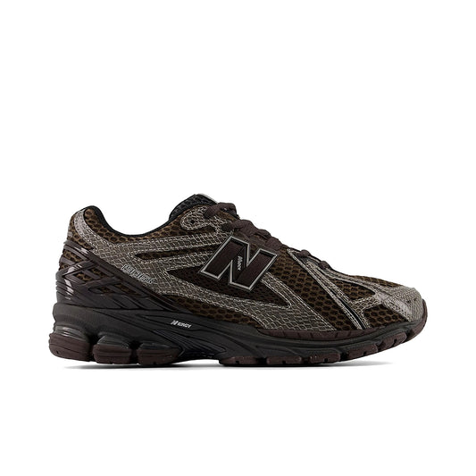 New Balance 1906R sneakers in thunder brown and black suede for men