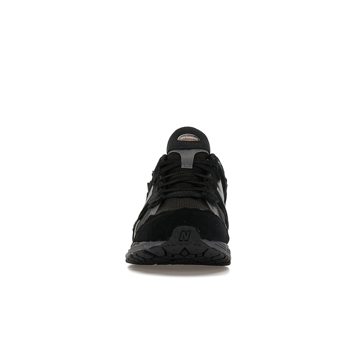 New Balance 2002R Gore‑Tex Protection Pack men’s shoes in black and magnet with mesh upper – image 2 of 4