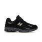 New Balance 2002R Gore‑Tex Protection Pack men’s shoes in black and magnet with mesh upper