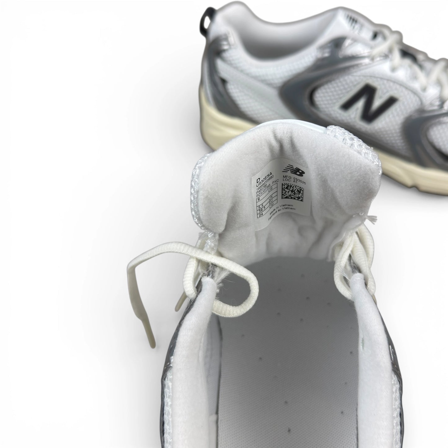 New Balance 530 Silver Metallic Black Cement U530ESA – size EU 38.5, brand new with original box